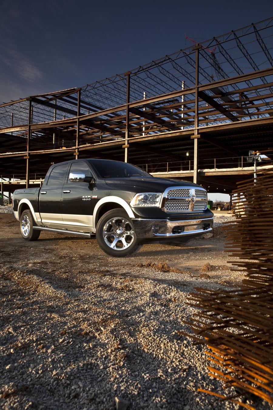  Dodge Ram 1500 2013 года  (фото 55 из 106)